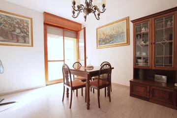 QUATTRO LOCALI PORTO  ...