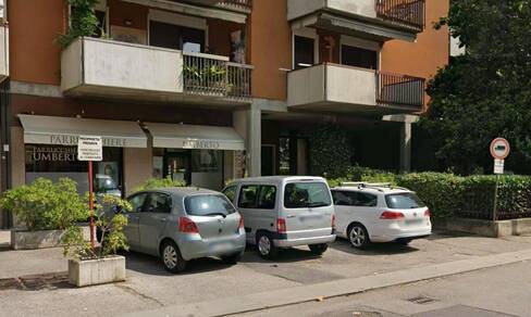 Negozio Commerciali in vendita